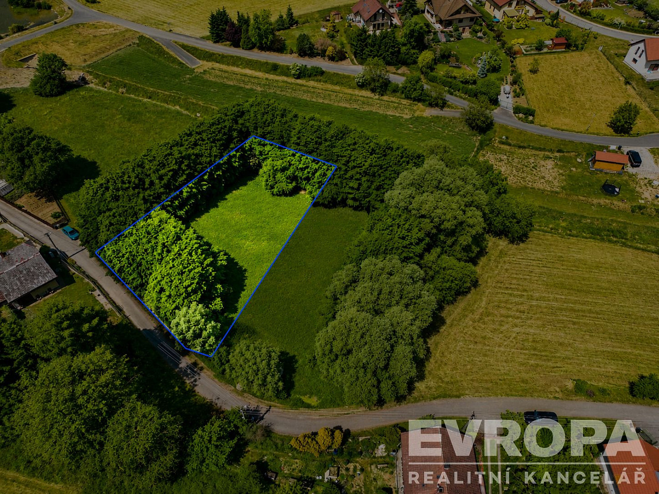 Prodej stavebního pozemku 1 614 m² – fotografie 3