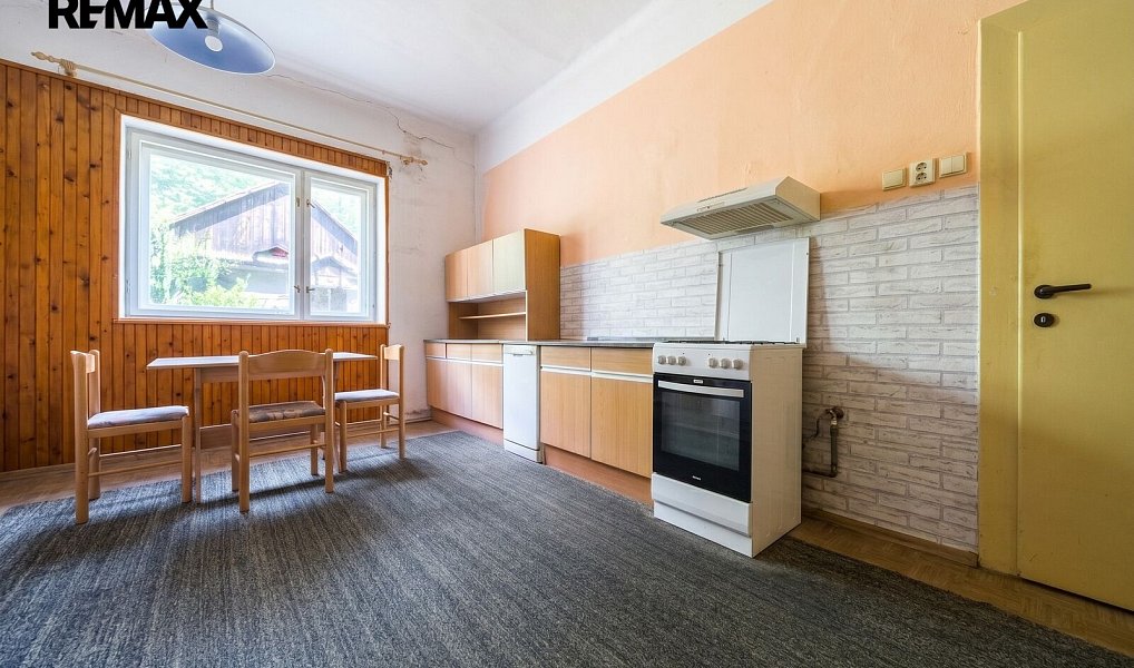 Prodej domu 362 m² s pozemkem 1 423 m², Vizovice – náhled fotky 23