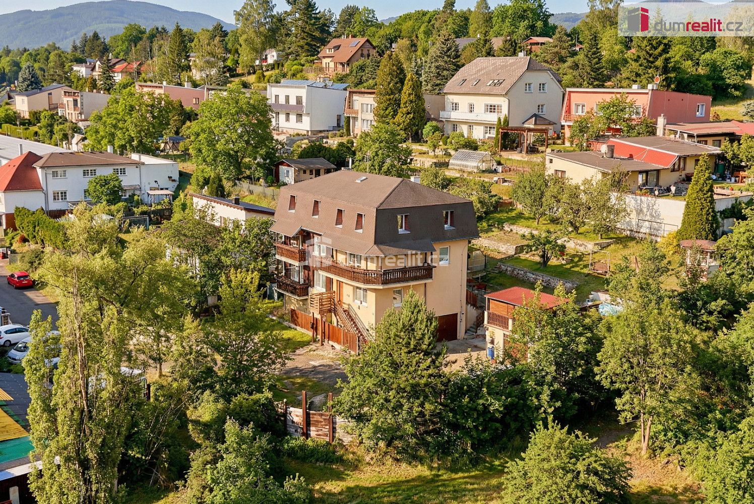 Prodej domu 340 m² s pozemkem 899 m²