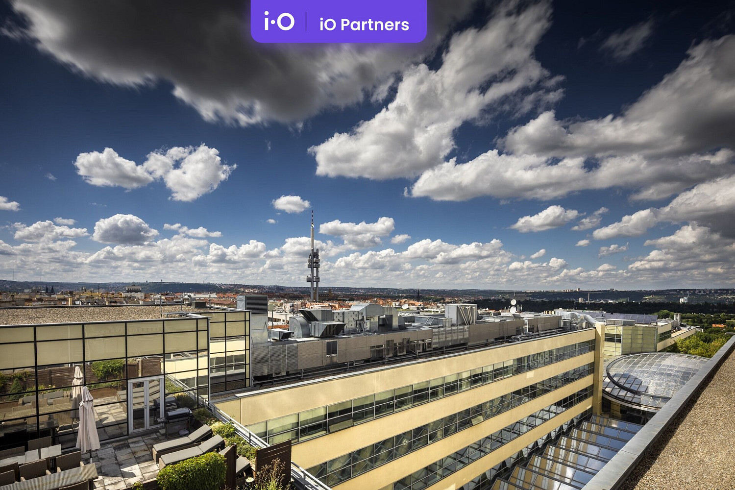 Pronájem kanceláře 1 048 m² – fotografie 3