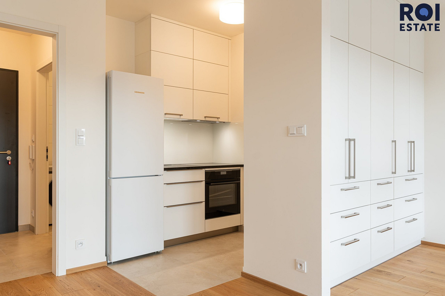 Pronájem bytu 1+kk 36 m² – fotografie 4