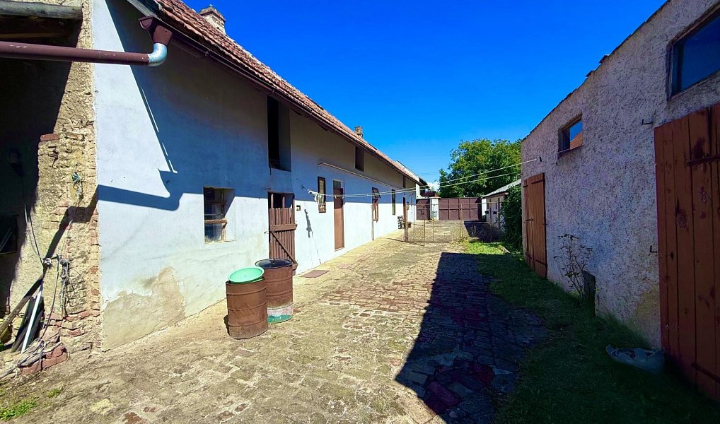 Prodej domu 252 m² s pozemkem 2 927 m², Krabčice – náhled fotky 7
