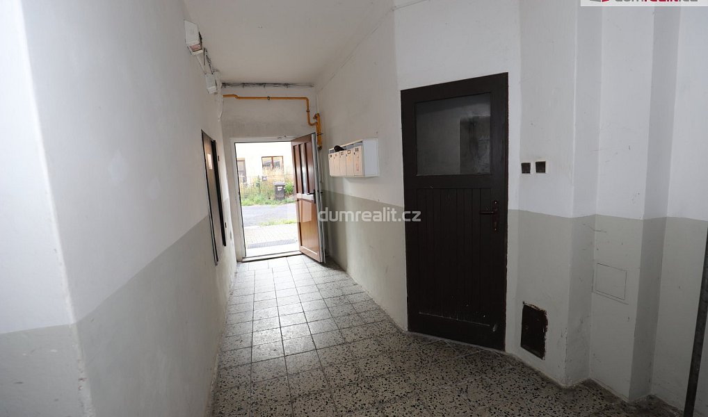 Pronájem bytu 1+1 33 m², Bečov nad Teplou – náhled fotky 11