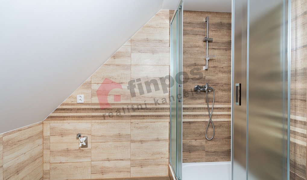 Prodej domu 158 m² s pozemkem 642 m², Načeradec – náhled fotky 30