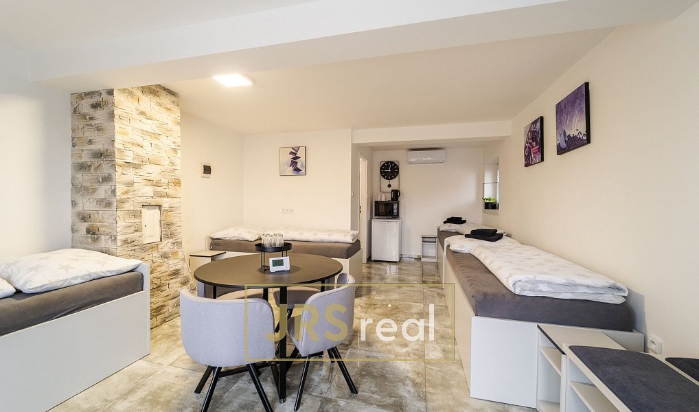 Prodej domu 220 m² s pozemkem 523 m², Dolní Němčí – náhled fotky 2