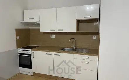 Pronájem bytu 2+kk 40 m², Školská, Hostivice, okres Praha-západ