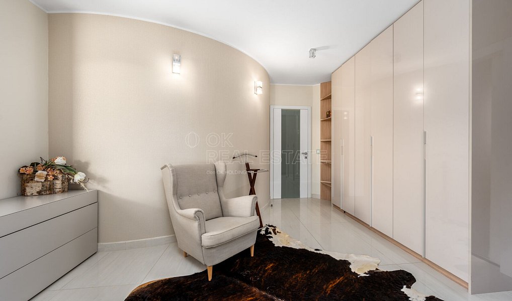 Prodej domu 546 m² s pozemkem 1 608 m², Zvole – náhled fotky 23