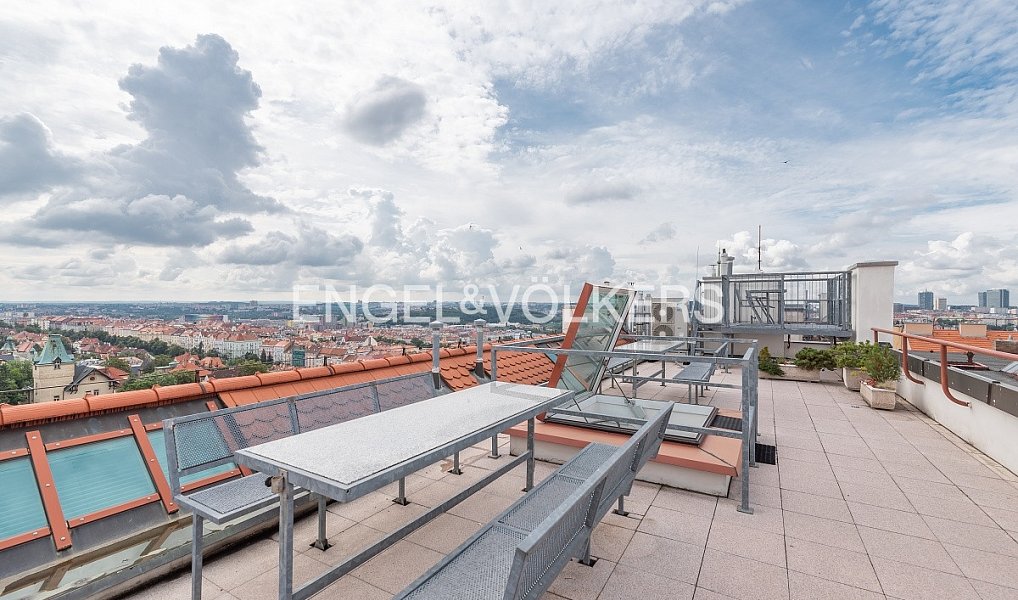 Pronájem bytu 5+1 163 m², Praha – náhled fotky 13
