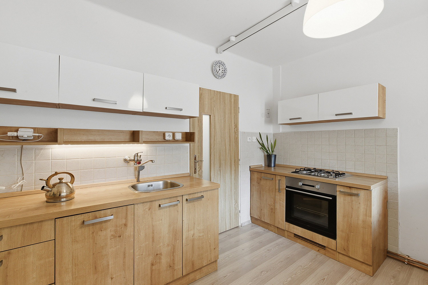 Prodej domu 201 m² s pozemkem 360 m² – pohled 6
