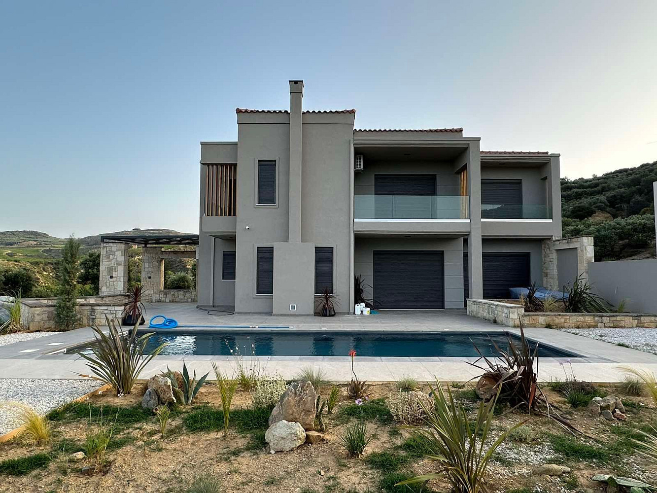 Prodej domu 230 m² s pozemkem 2 800 m²