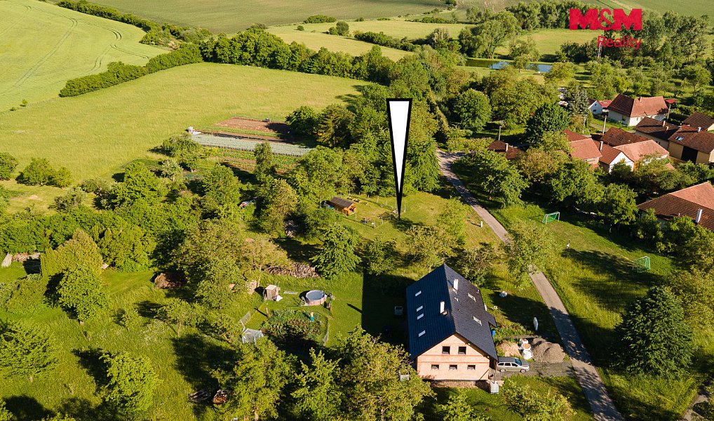 Prodej stavebního pozemku 1 596 m², Chroustovice – náhled fotky 7