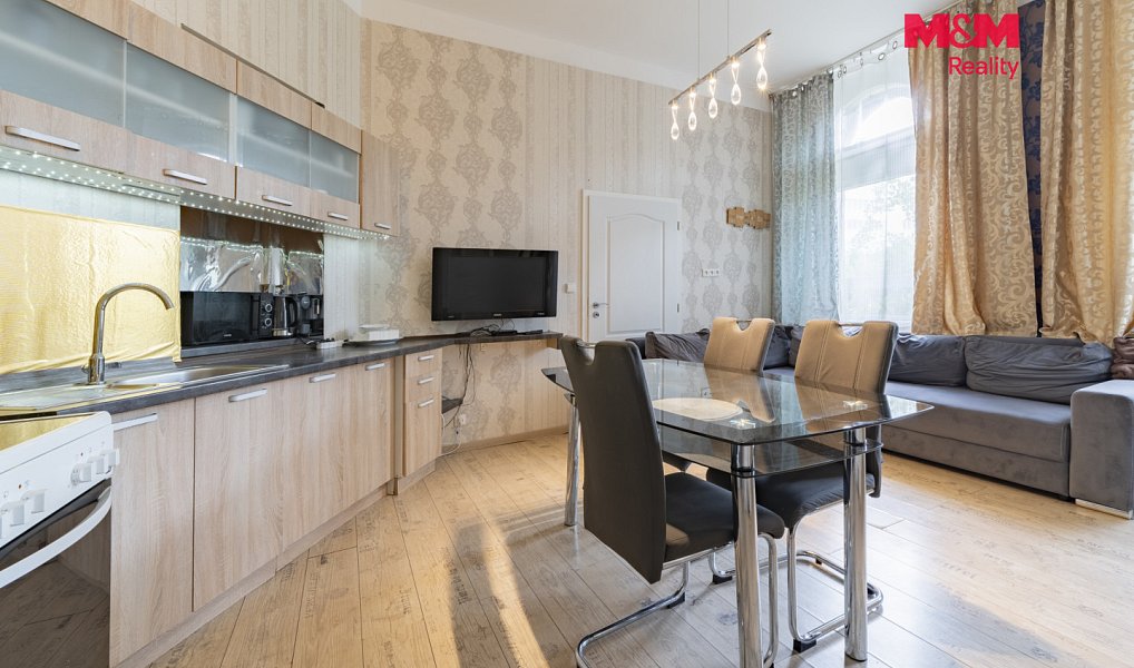 Prodej nájemního domu, činžáku 340 m², Karlovy Vary – náhled fotky 16
