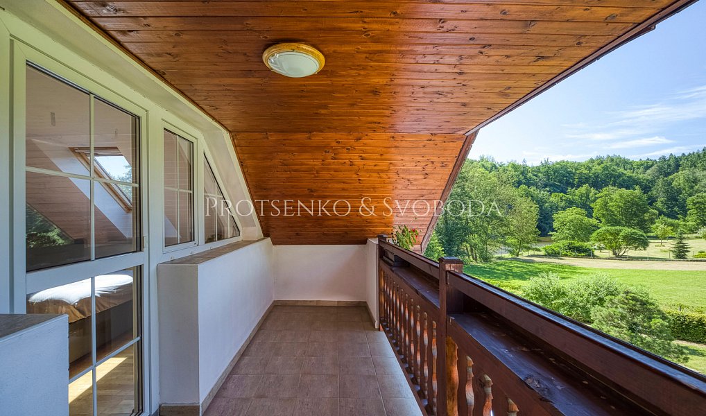 Prodej domu 257 m² s pozemkem 4 348 m², Ledečko – náhled fotky 14