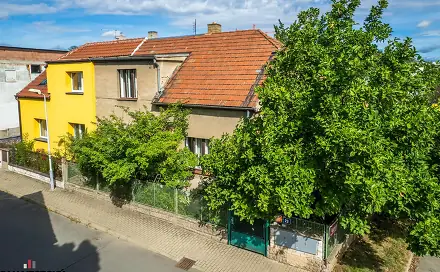Prodej domu 149 m² s pozemkem 390 m², Na bahnech, Praha 9 - Čakovice