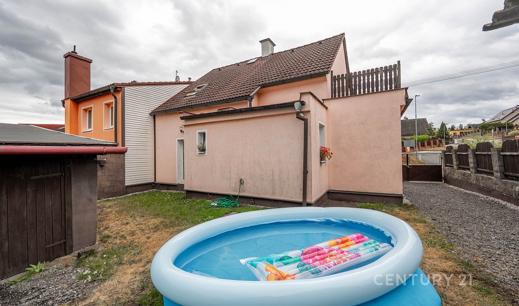 Prodej domu 196 m² s pozemkem 932 m², Tachov – náhled fotky 4