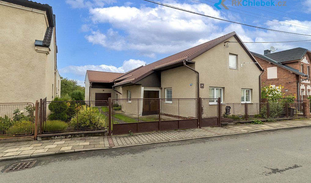 Prodej domu 150 m² s pozemkem 389 m², Velké Hoštice – náhled fotky 2