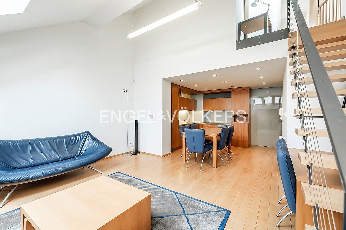 Pronájem bytu 4+kk 135 m² – fotografie 4