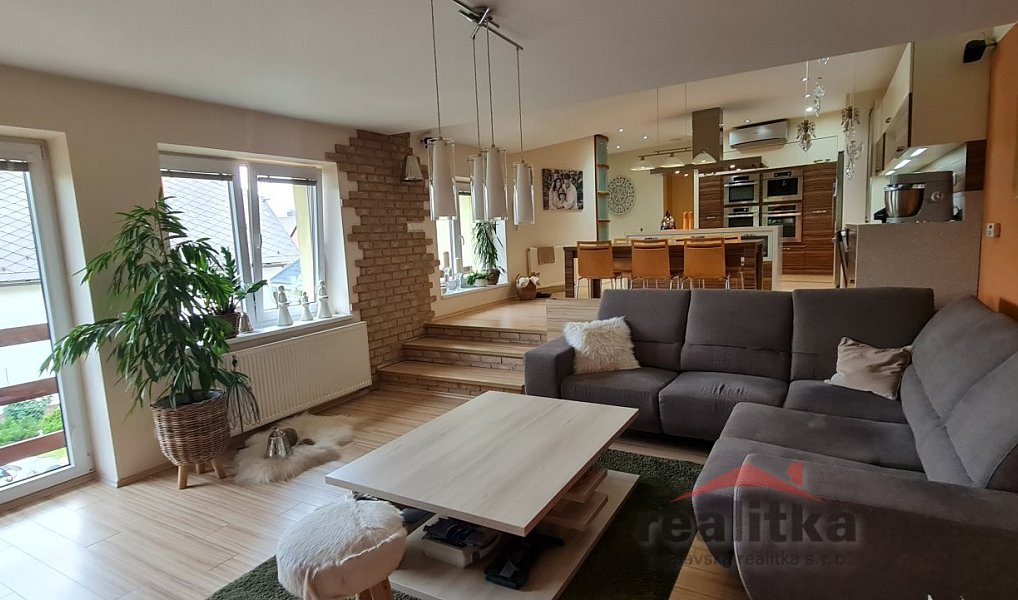 Prodej domu 334 m² s pozemkem 533 m², Opava – náhled fotky 7