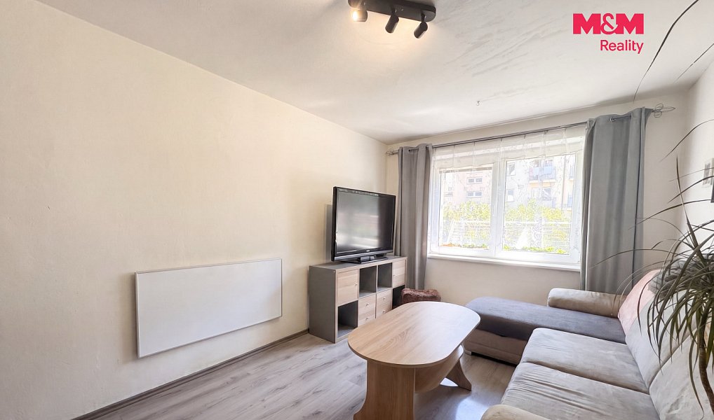 Prodej bytu 2+1 42 m², Milovice – náhled fotky 3