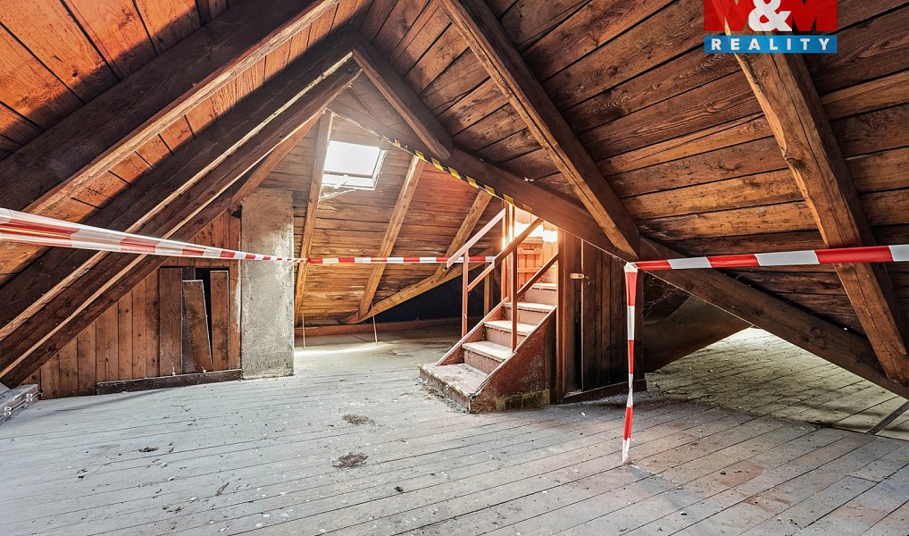 Prodej restaurace 350 m², Velké Březno – náhled fotky 27