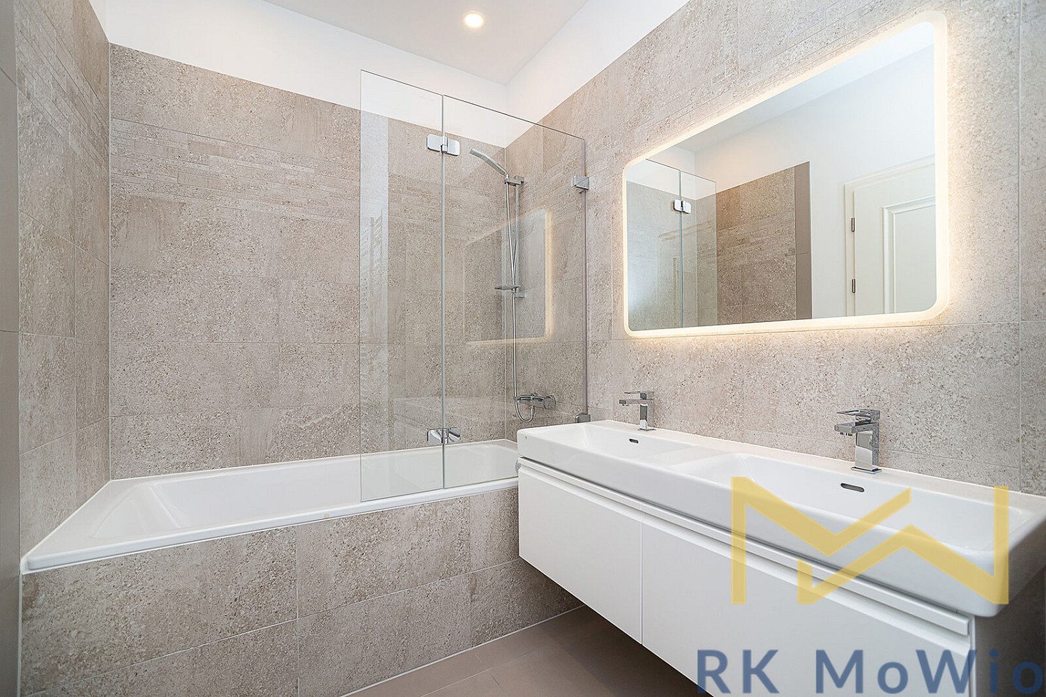 Pronájem bytu 3+kk 100 m² – fotografie 3