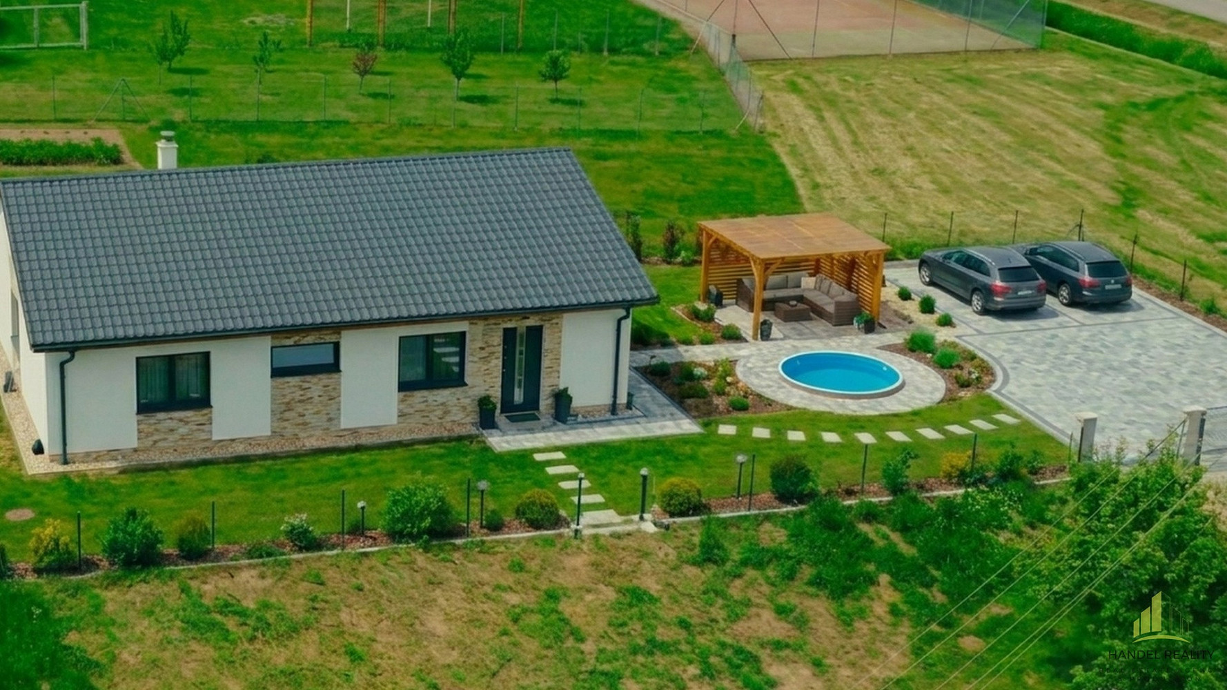 Prodej domu 93 m² s pozemkem 507 m² — photo 2