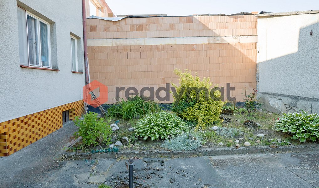 Prodej domu 200 m² s pozemkem 1 110 m², Lužice – náhled fotky 15