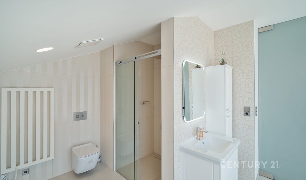 Prodej bytu 5+kk 317 m², Praha – náhled fotky 19