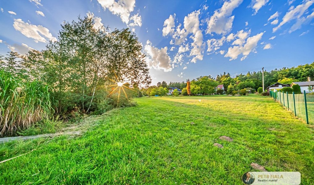 Prodej stavebního pozemku 1 000 m², Čisovice – náhled fotky 18