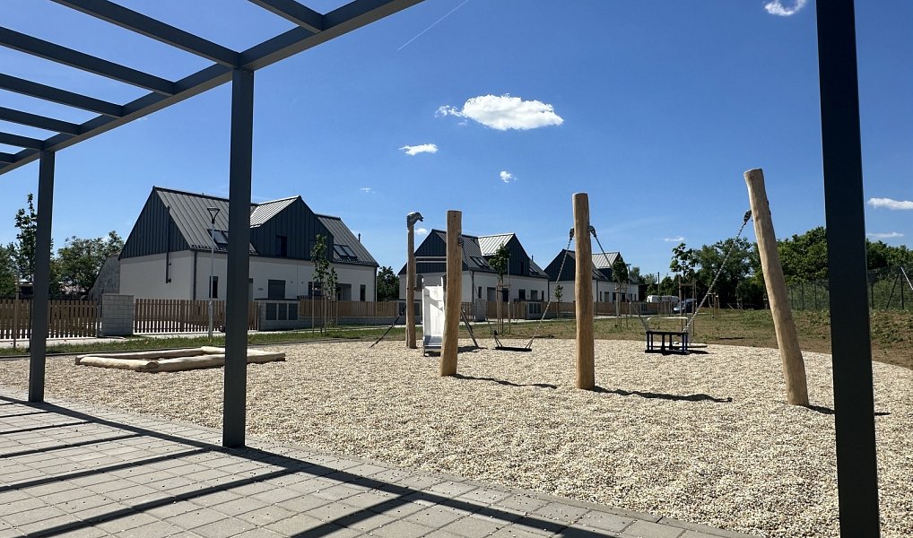 Prodej stavebního pozemku 1 089 m², Strážnice – náhled fotky 4