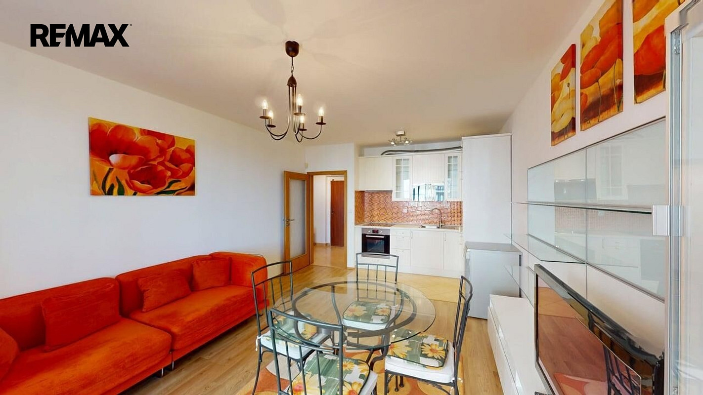 Pronájem bytu 2+kk 51 m² – fotografie 3