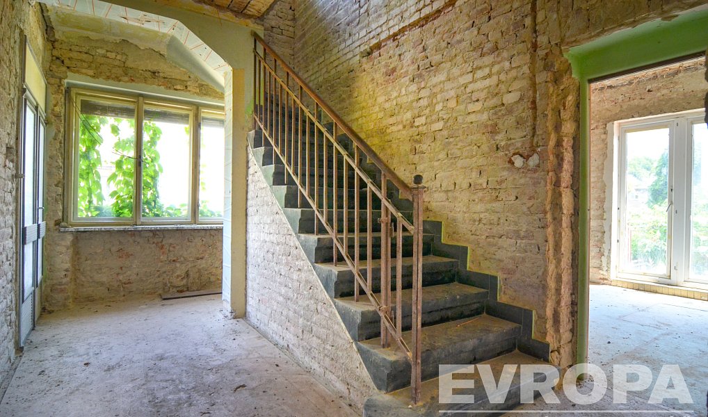 Prodej domu 300 m² s pozemkem 826 m², Břeclav – náhled fotky 30