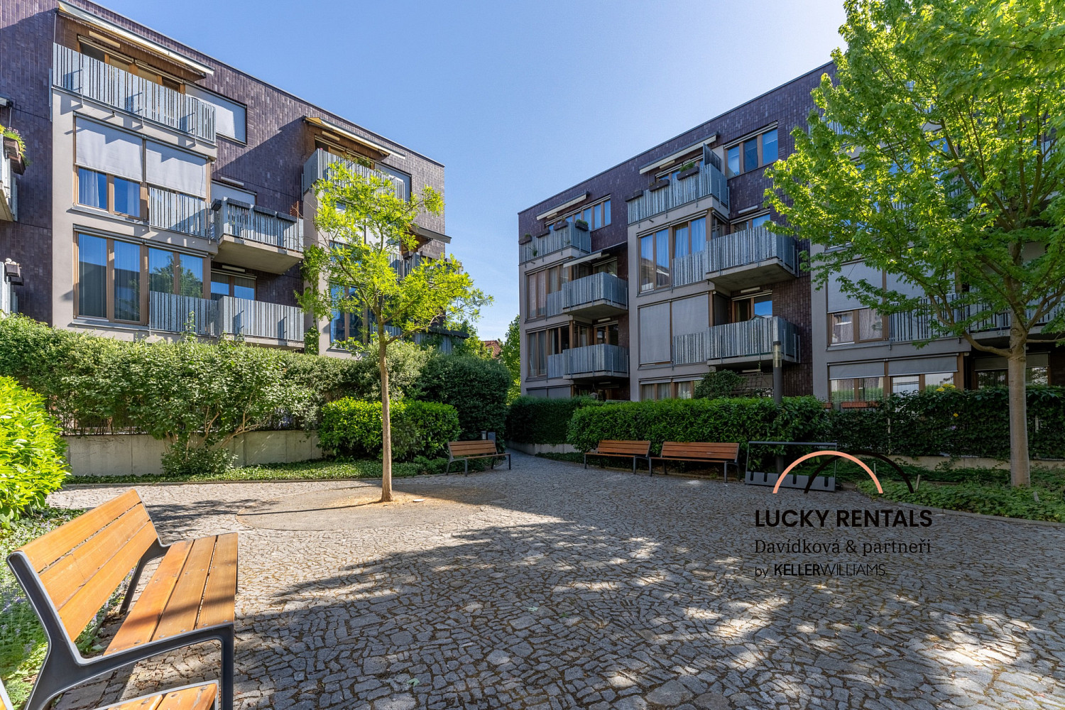 Pronájem bytu 3+kk 81 m² – fotografie 2