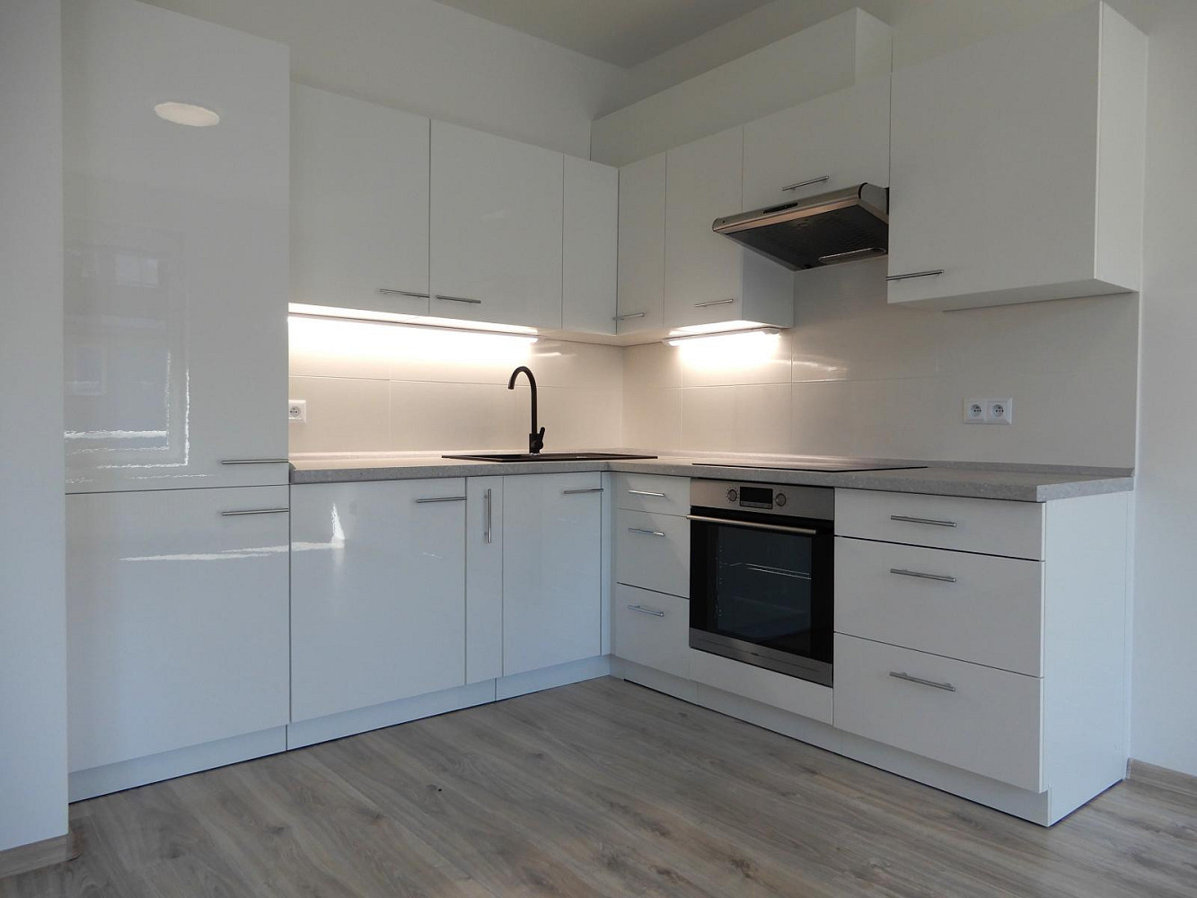 Pronájem bytu 2+kk 58 m²
