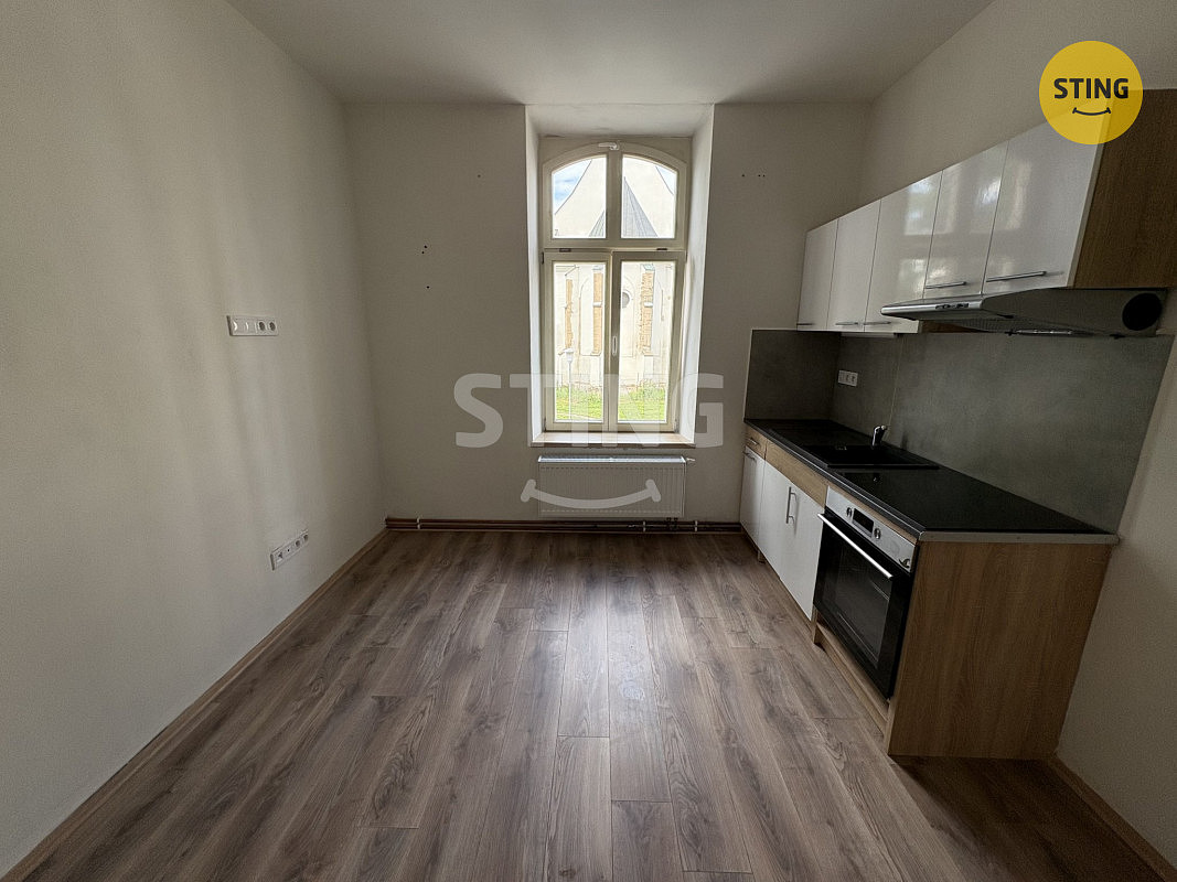 Pronájem bytu 2+kk 55 m² — photo 2