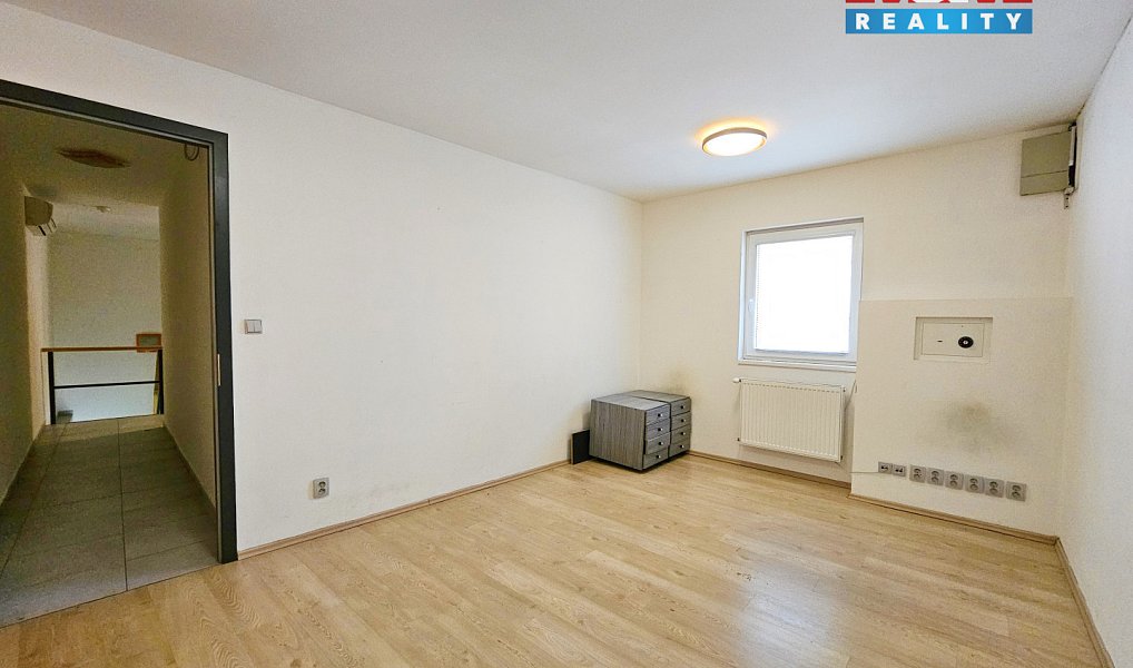 Pronájem obchodních prostor 95 m², Liberec – náhled fotky 7
