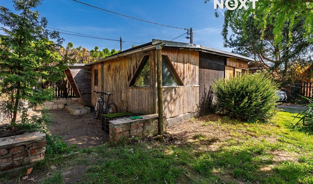 Prodej domu 230 m² s pozemkem 1 203 m², Zvole – náhled fotky 24