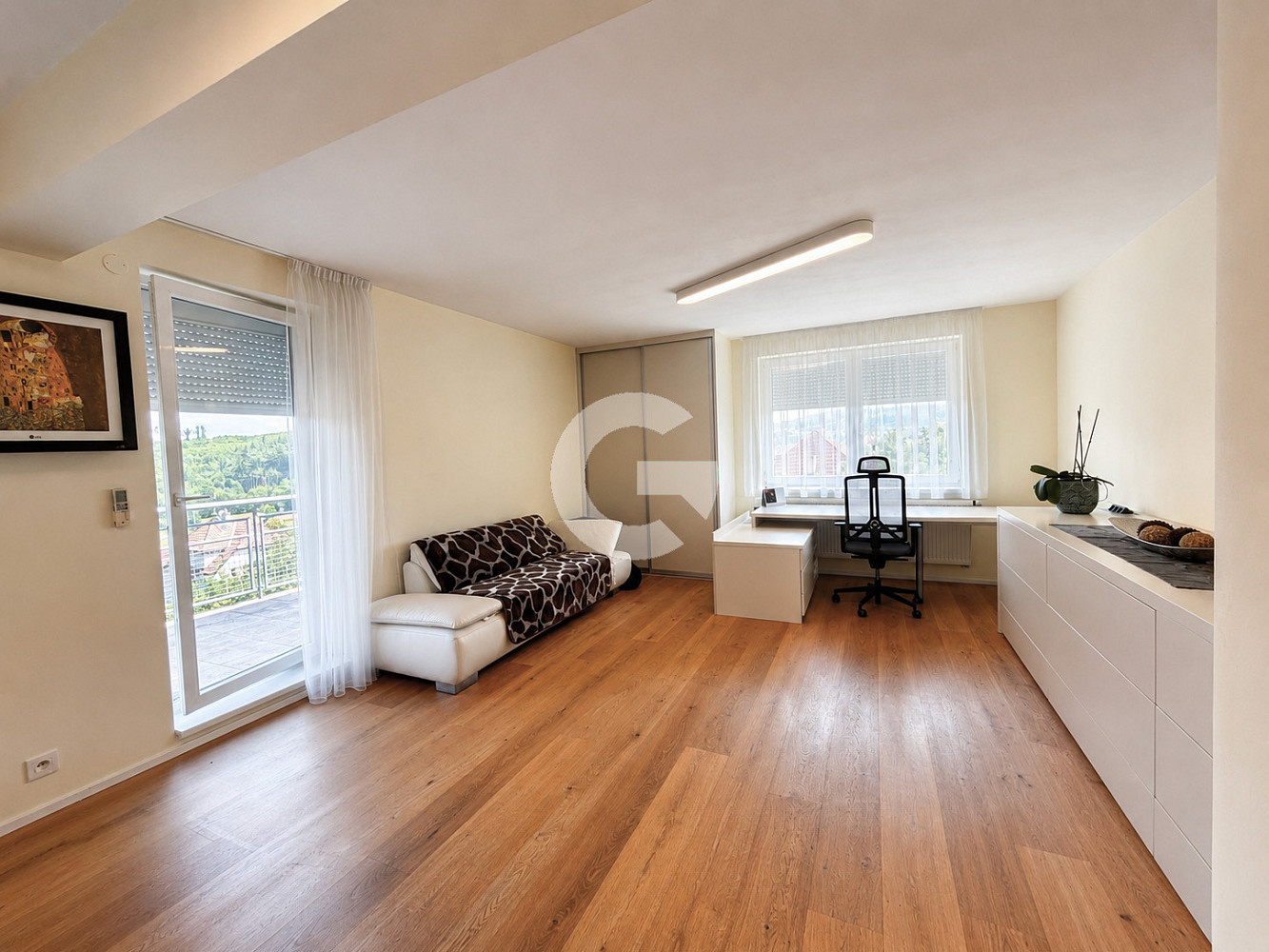 Prodej bytu 1+kk 64 m²