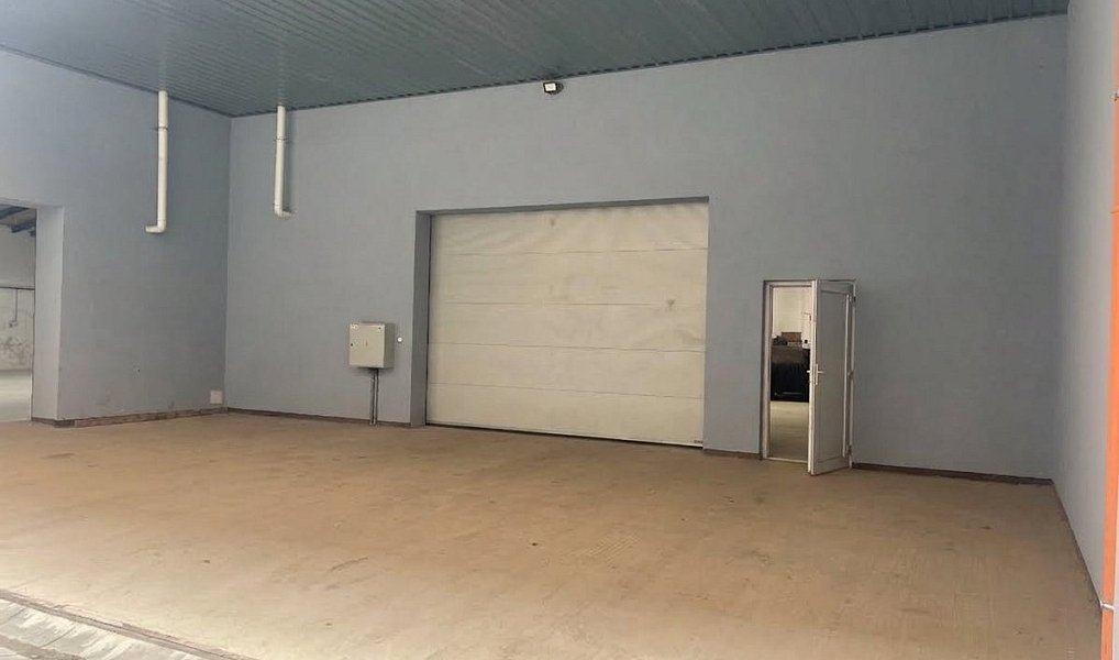 Pronájem skladovacích prostor 350 m², Brno – náhled fotky 3
