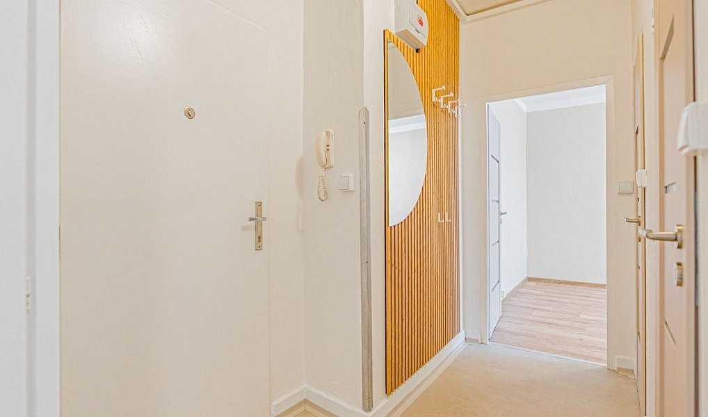 Pronájem bytu 2+1 50 m², Třinec – náhled fotky 16