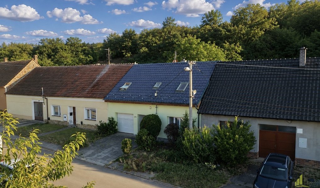 Prodej domu 140 m² s pozemkem 309 m², Křepice – náhled fotky 2
