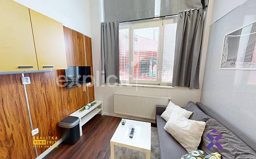 Pronájem bytu 1+kk 32 m², Devadesátá, Zlín