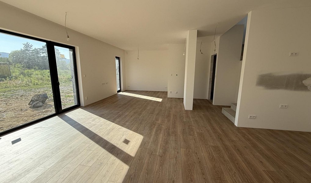 Prodej domu 150 m² s pozemkem 700 m², Újezdeček – náhled fotky 2
