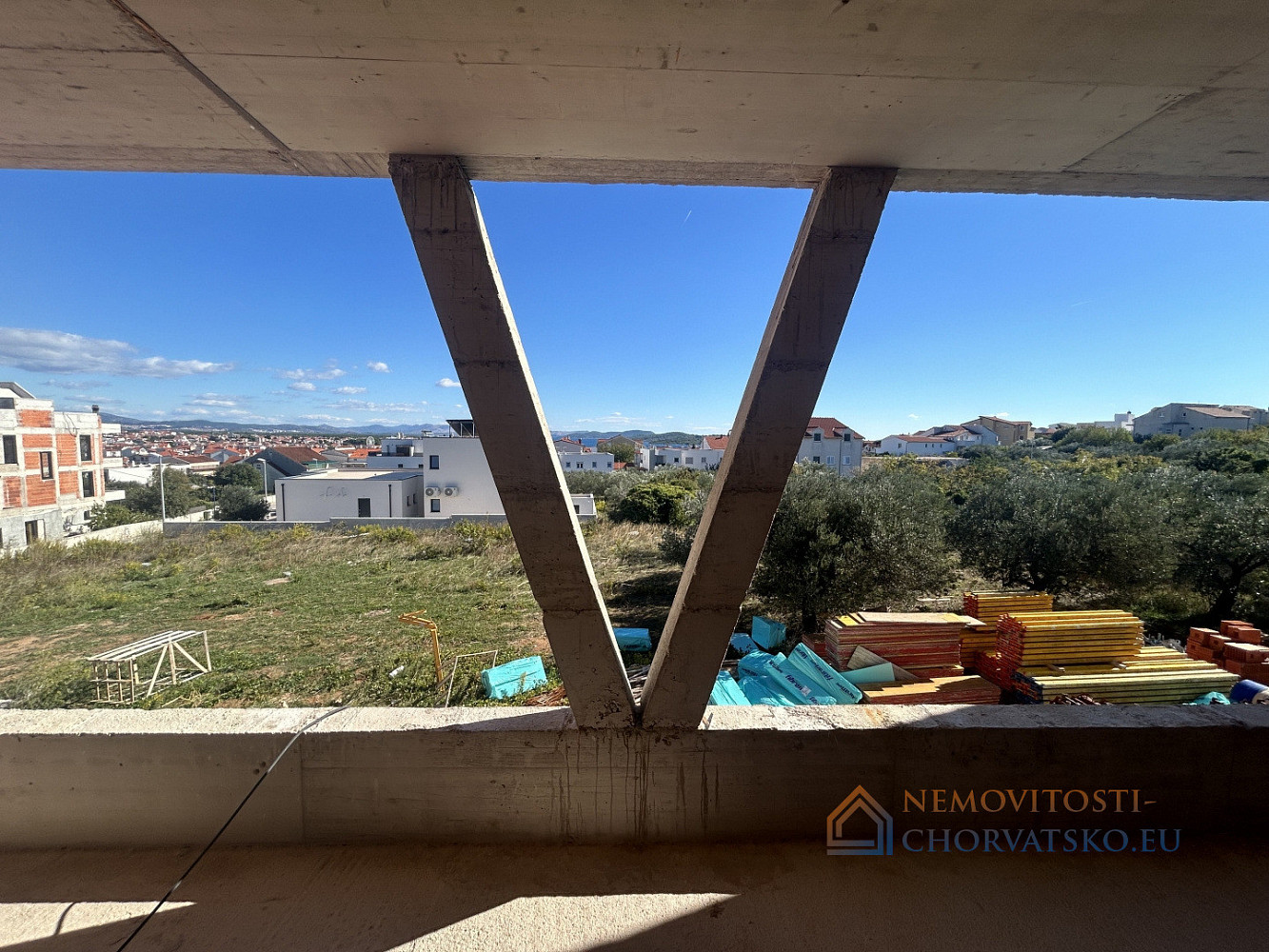 Prodej bytu 1+kk 81 m² - Widok 5