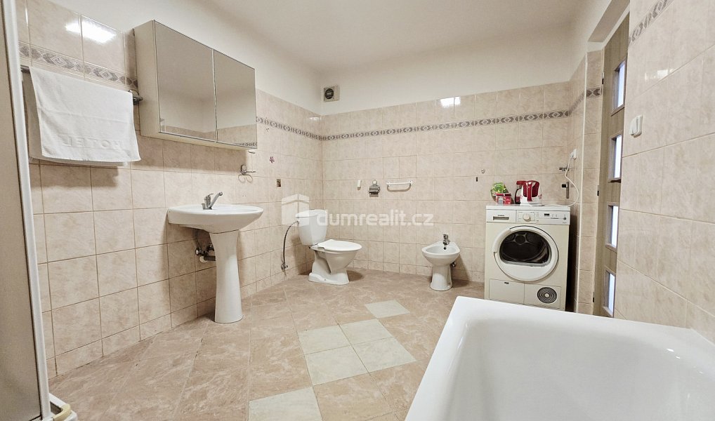 Pronájem bytu 3+kk 98 m², Praha – náhled fotky 15