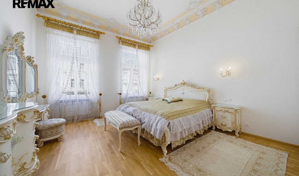 Prodej bytu 3+1 104 m², Karlovy Vary – náhled fotky 14
