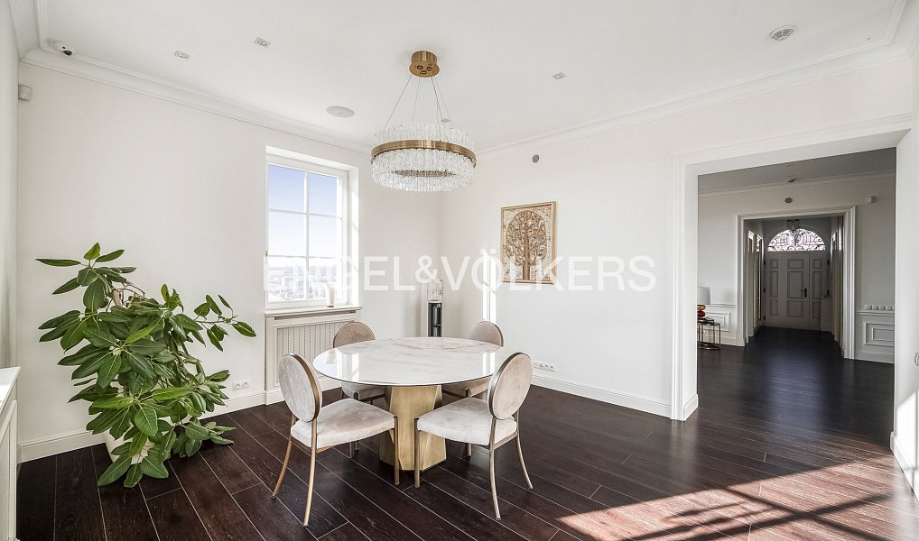 Prodej domu 345 m² s pozemkem 1 347 m², Praha – náhled fotky 9