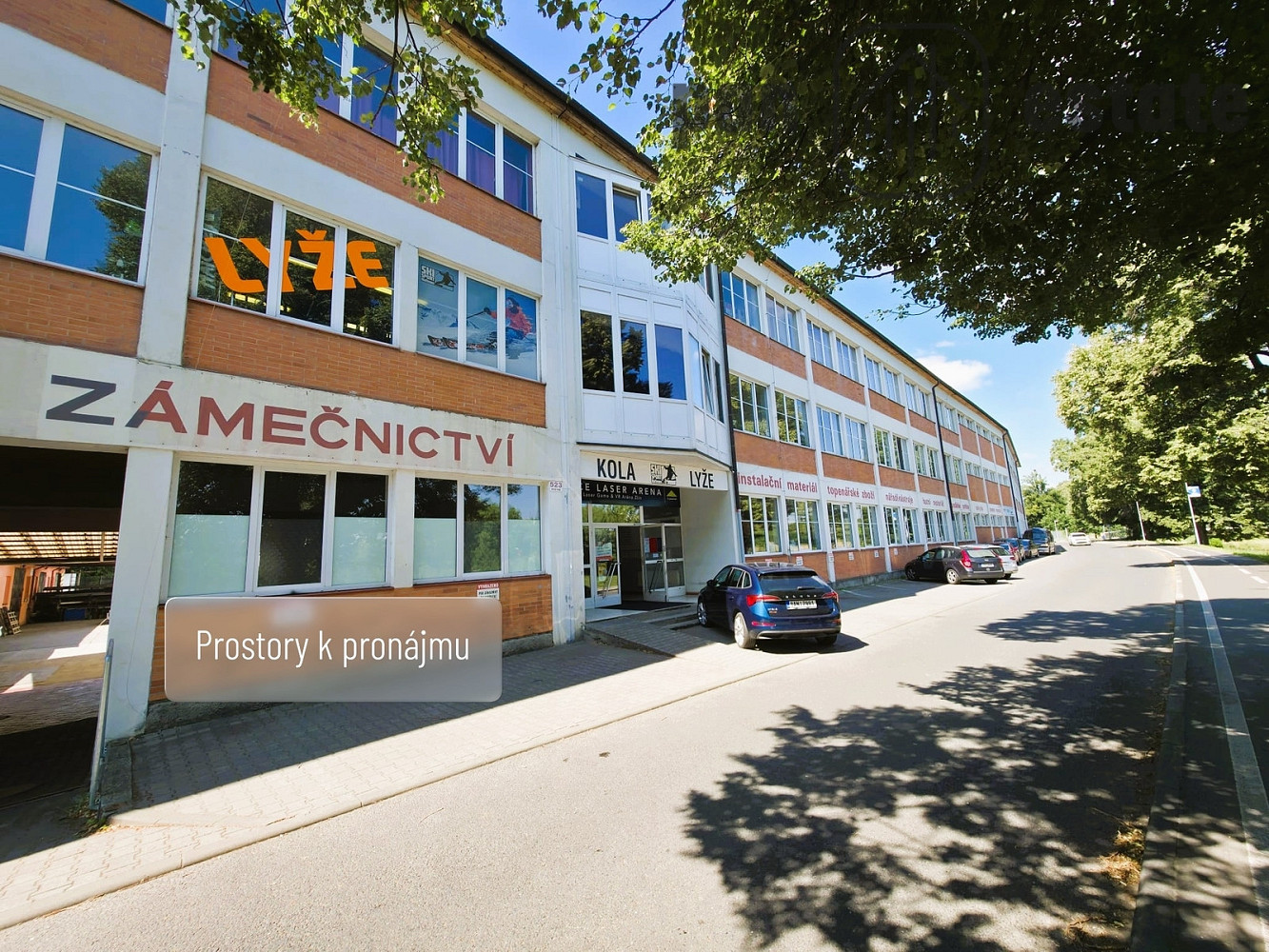 Pronájem obchodních prostor 60 m²