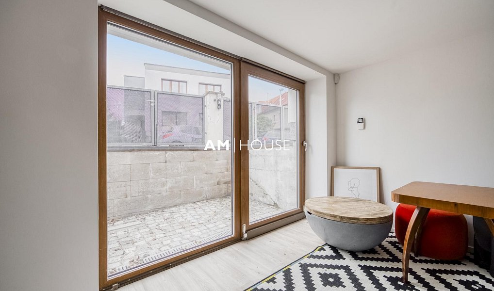 Pronájem domu 220 m² s pozemkem 270 m², Praha – náhled fotky 20