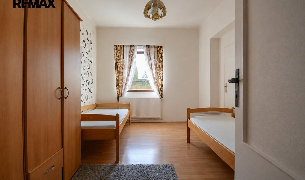 Prodej domu 236 m² s pozemkem 1 191 m², Hradec Králové – náhled fotky 13